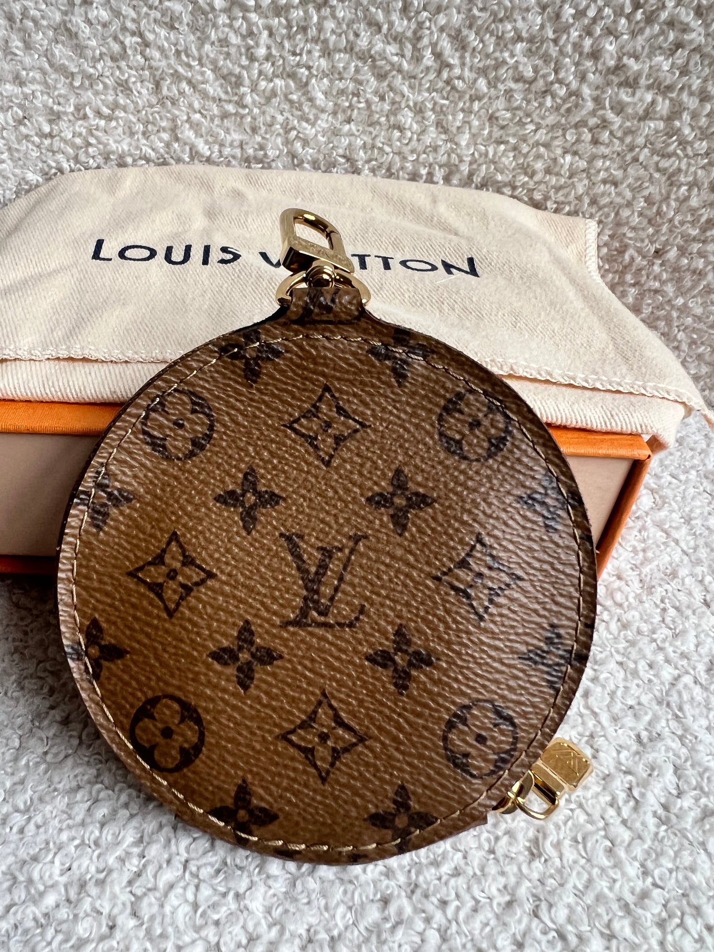 Louis Vuitton Round Coin Purse Reverse Monogram