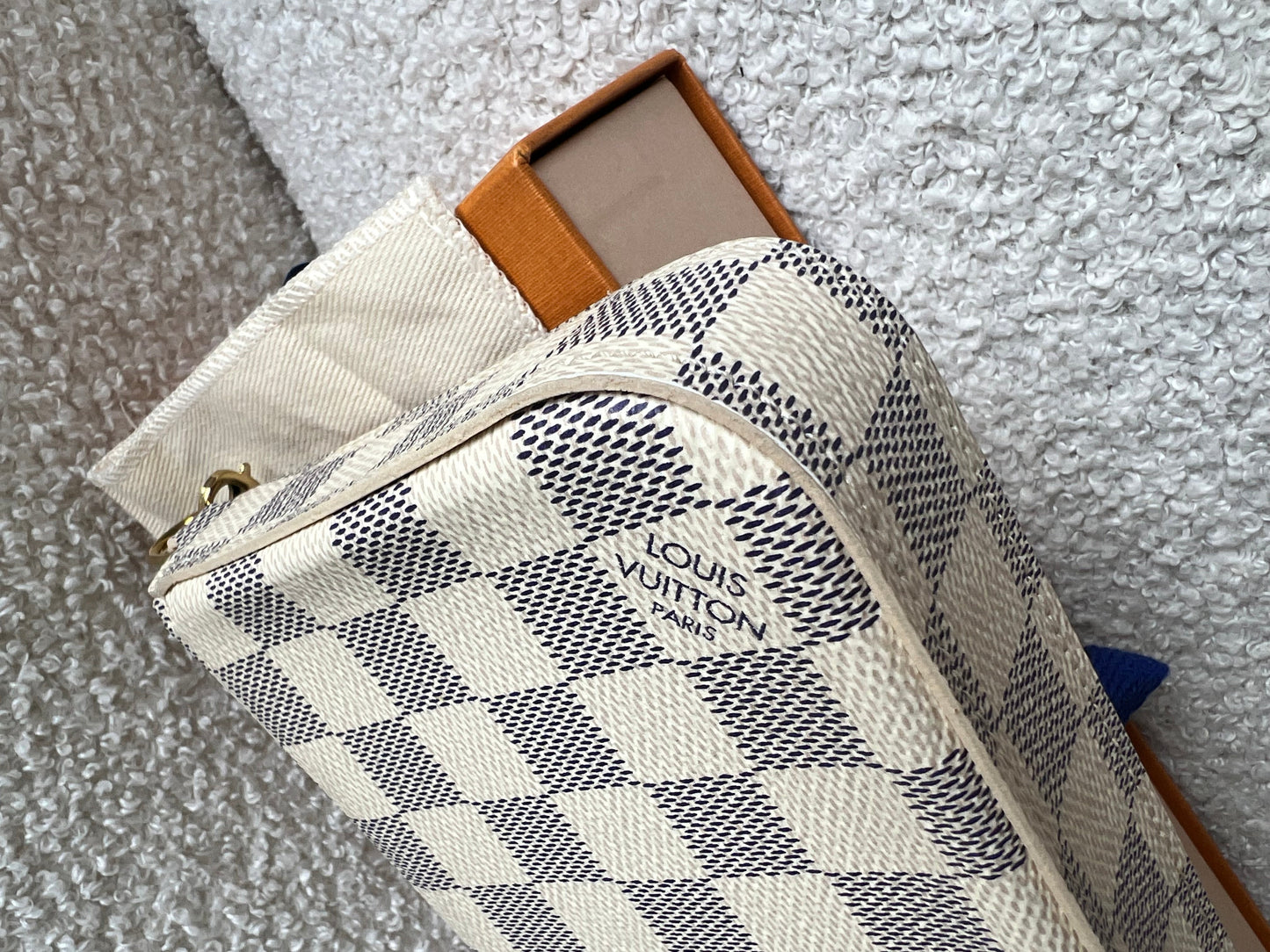 Louis Vuitton Felicie Pochette Damier Azur (RRP £1110)