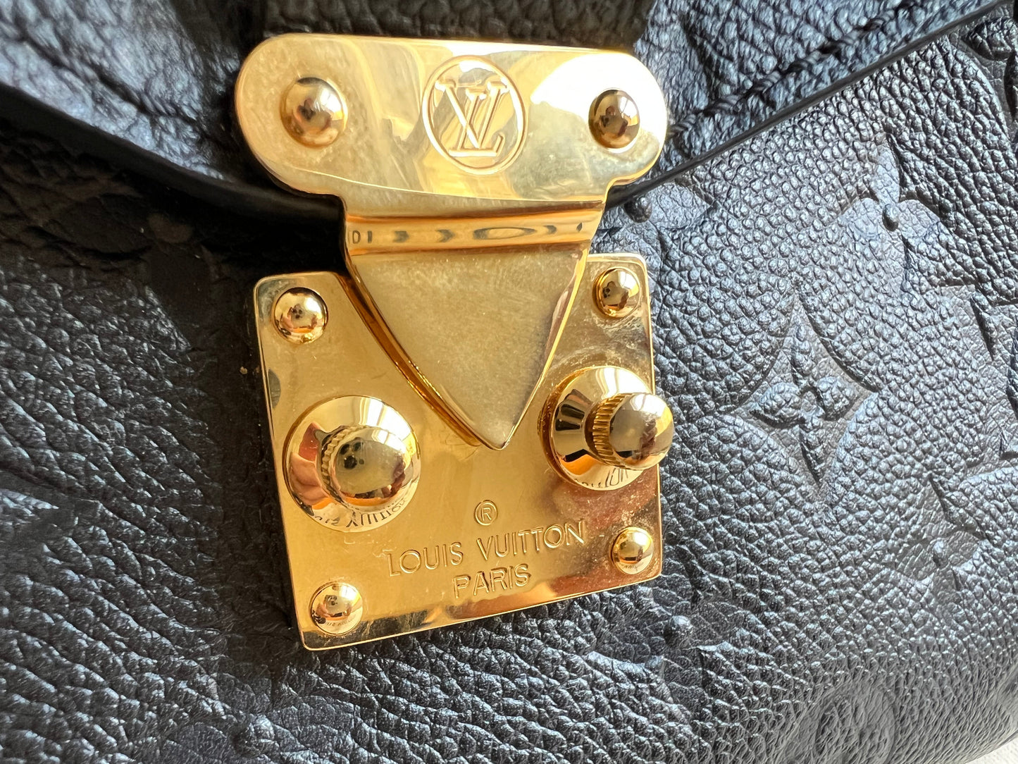 Louis Vuitton Pochette Metis Black Empreinte (RRP £2,200)