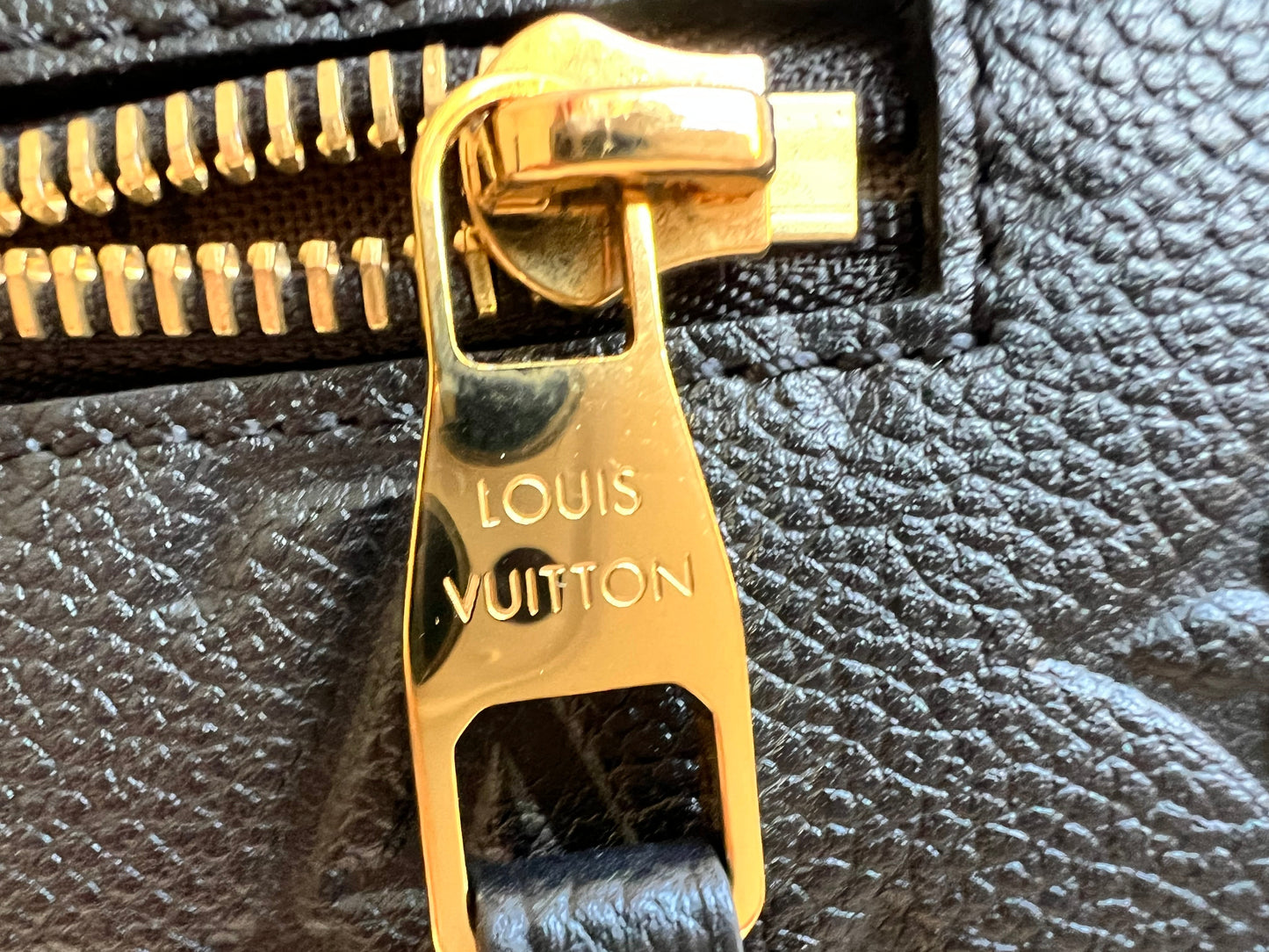 Louis Vuitton Pochette Metis Black Empreinte (RRP £2,200)