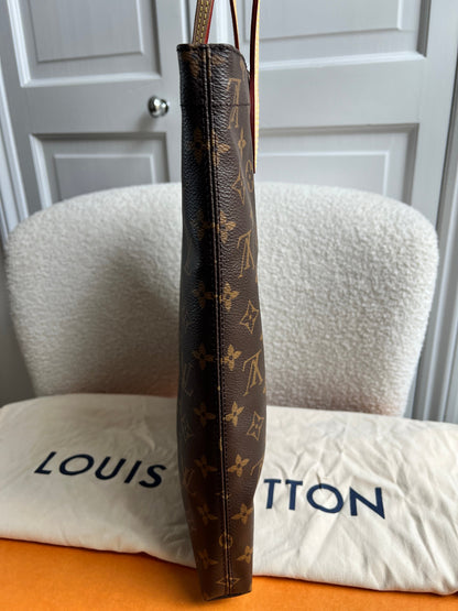 Louis Vuitton Carry It Tote