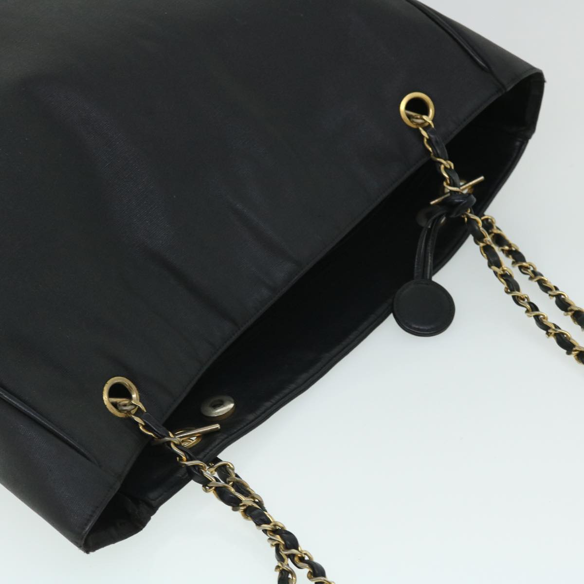 Chanel Cabas Luxury Tote Style