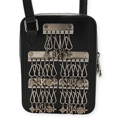 Louis Vuitton Danube Male Crossbody Bag - '10s
