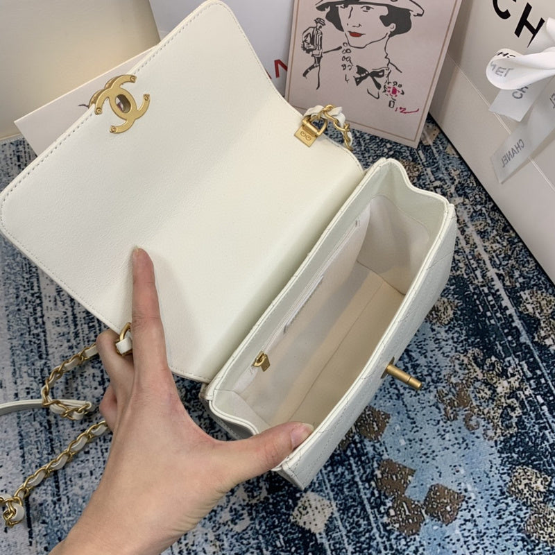 Chanel Luxury Handbag Style 500