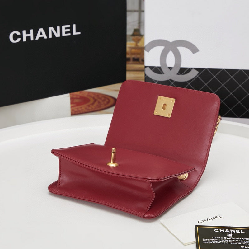 Chanel Luxury Handbag Style 643