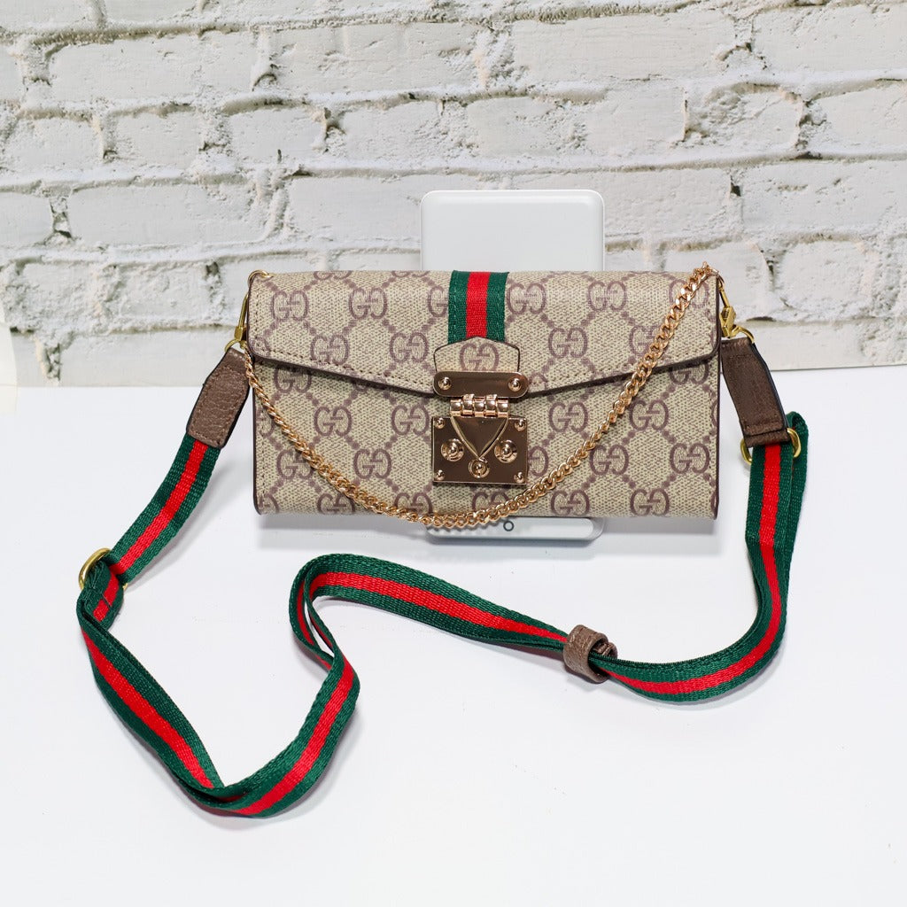Retro Green Red Colorblock Monogram Chain iPhone Case