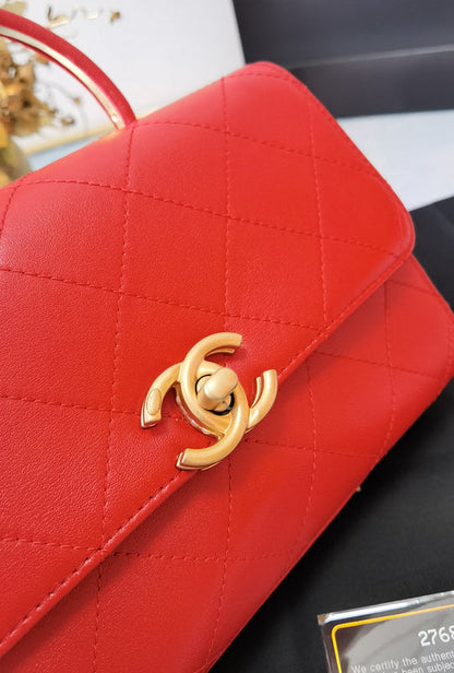 Chanel Luxury Handbag Style 637
