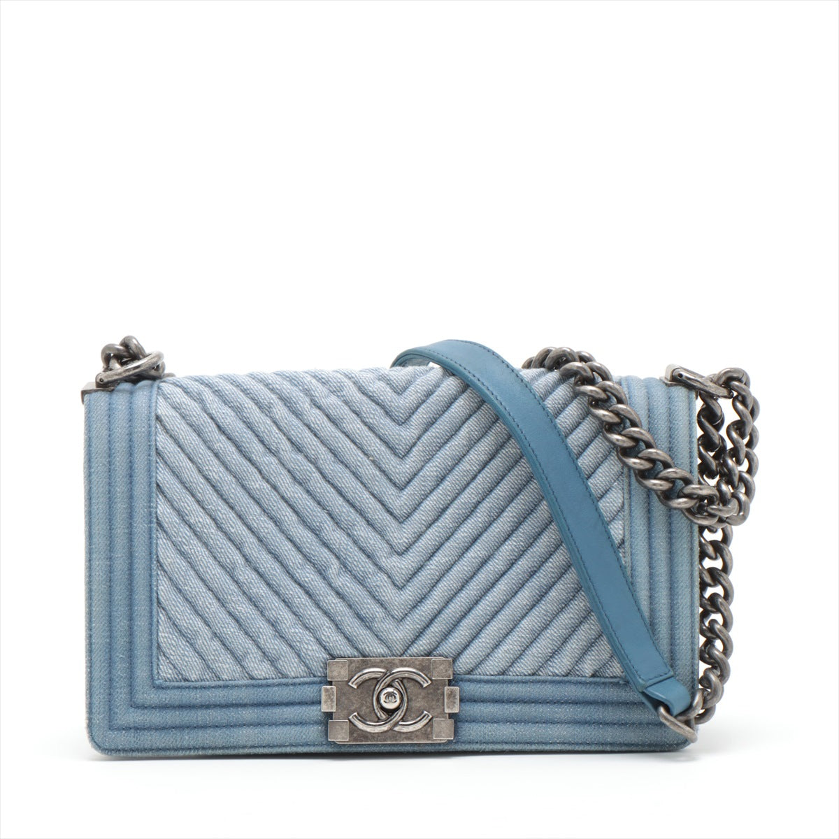 Chanel Blue Chain Shoulder Bag Style