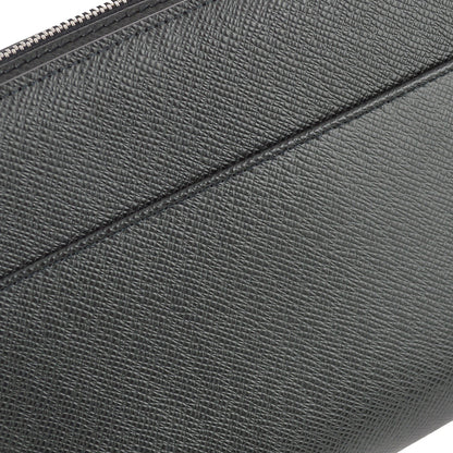Louis Vuitton 2004 Black Taiga Baikal Clutch Handbag M30182
