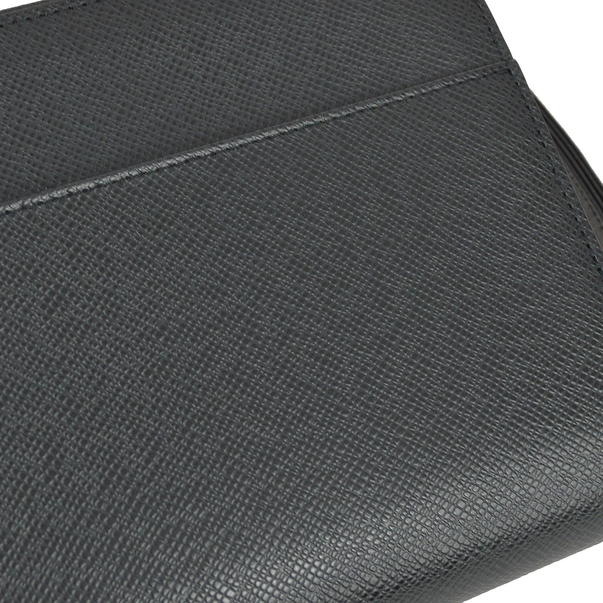 Louis Vuitton 2004 Black Taiga Baikal Clutch Handbag M30182
