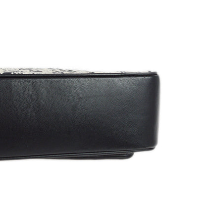 Chanel Lambskin Black White Shoulder Bag Style