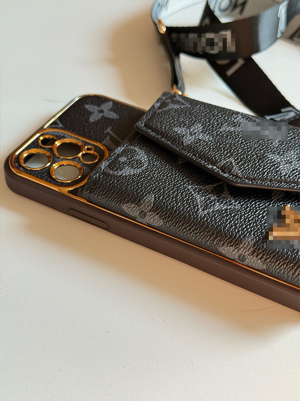 Black iPhone Case 2001 | Accordion card holder (subject to the video)