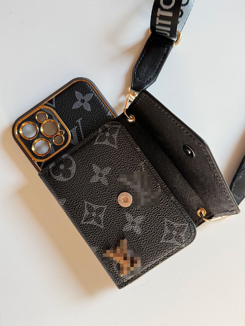 Black iPhone Case 2001 | Accordion card holder (subject to the video)