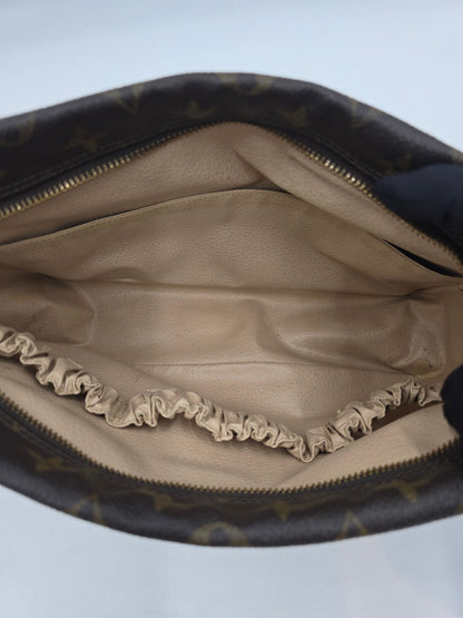 Pre-Owned Louis Vuitton Trousse Toilette 23 AI315
