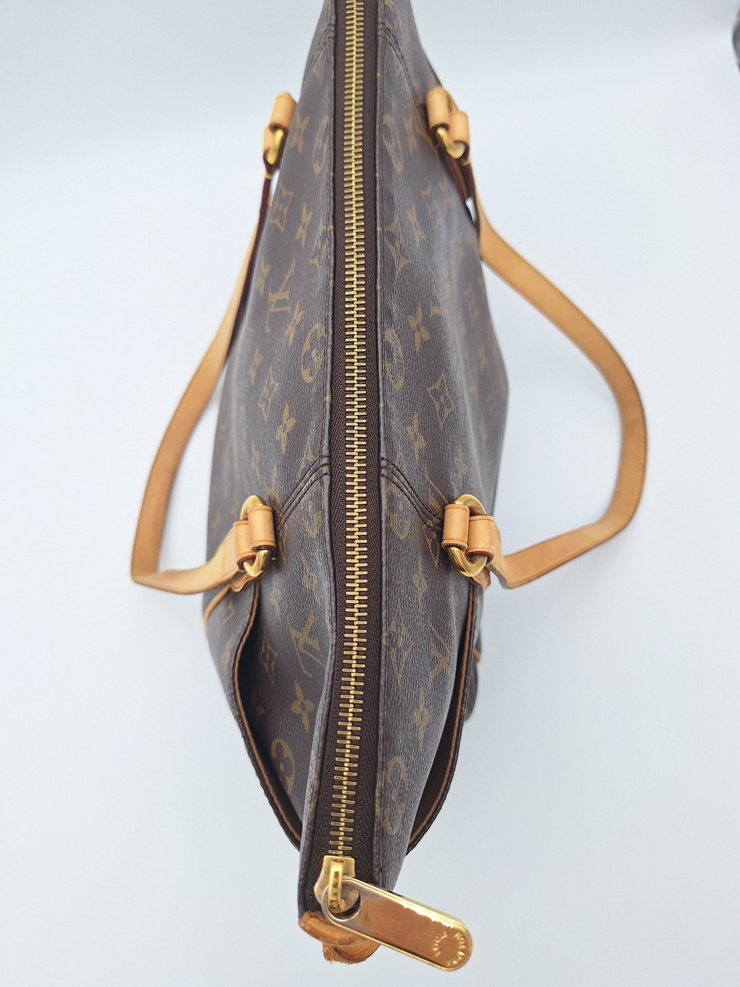 LOUIS VUITTON MONOGRAM TOTALLY MM SHOULDER BAG (M56689)