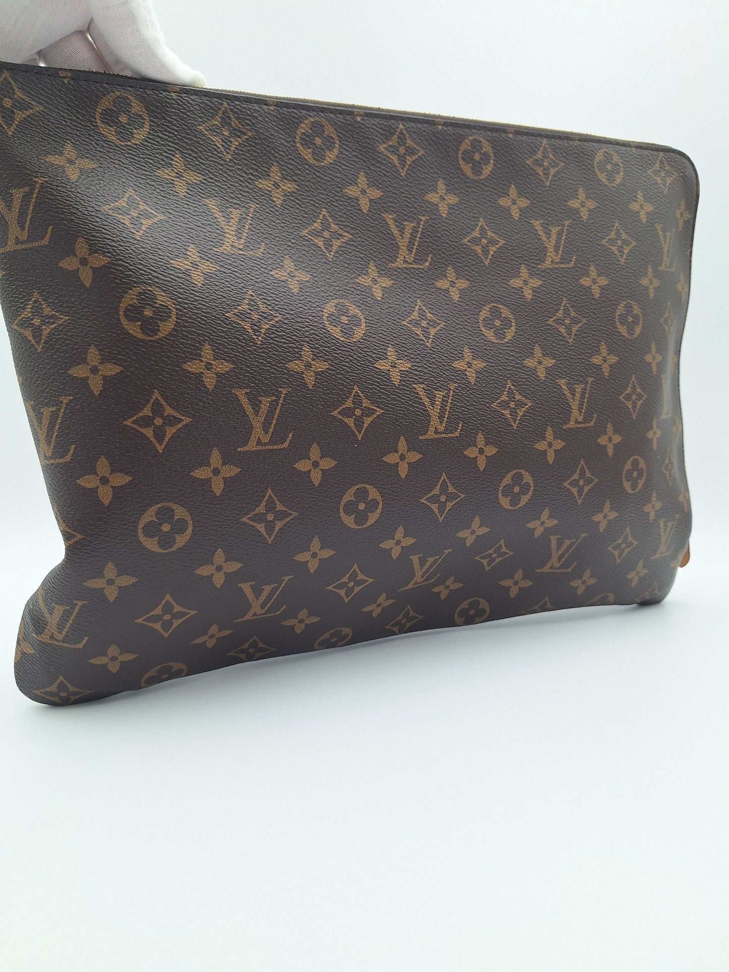 LOUIS VUITTON MONOGRAM ETUI VOYAGE GM CLUTCH (M44498)