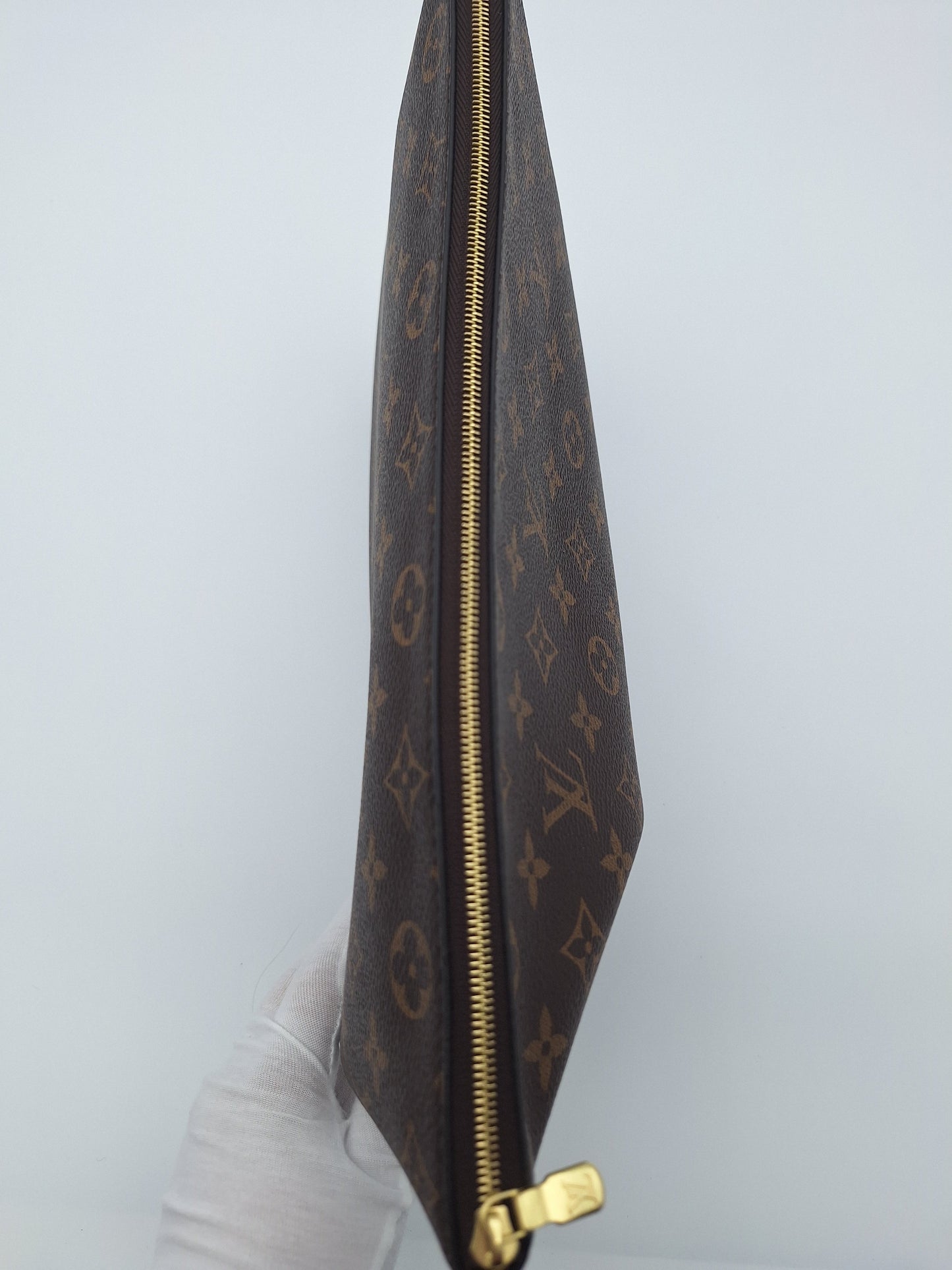 LOUIS VUITTON MONOGRAM ETUI VOYAGE GM CLUTCH (M44498)