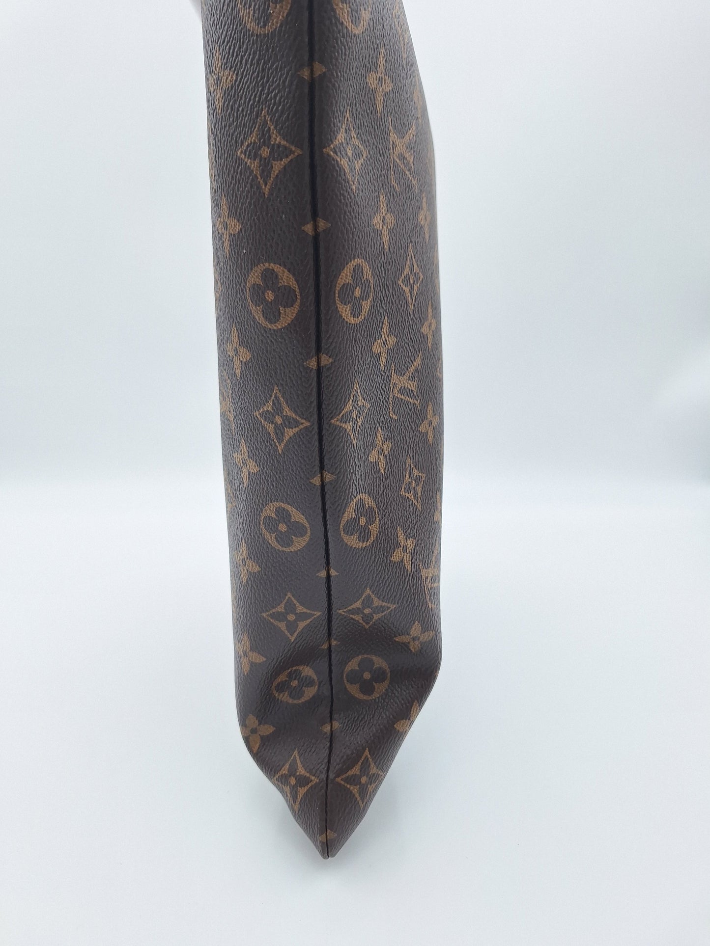 LOUIS VUITTON MONOGRAM ETUI VOYAGE GM CLUTCH (M44498)