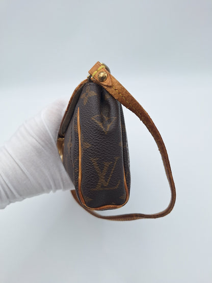 LOUIS VUITTON MONOGRAM BEVERLY CLUTCH (M40122)