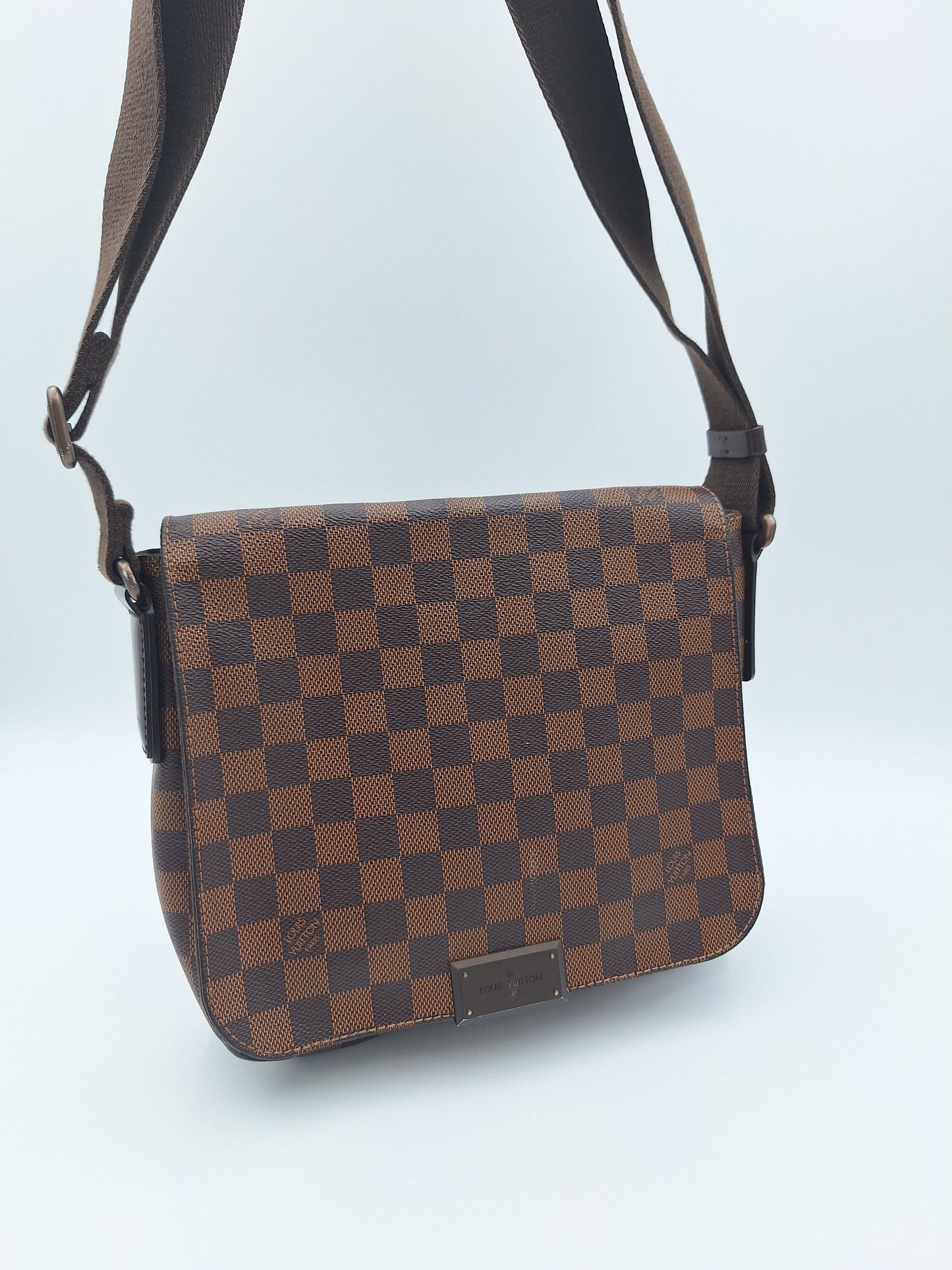 LOUIS VUITTON DAMIER EBENE DISTRICT PM CROSSBODY BAG (N41213)