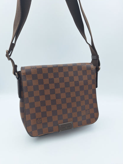 LOUIS VUITTON DAMIER EBENE DISTRICT PM CROSSBODY BAG (N41213)