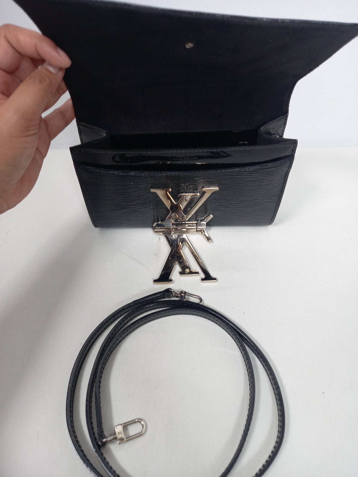 M0804P79 Louis Vuitton Black Electric Epi Leather Louise PM Bag (JP)
