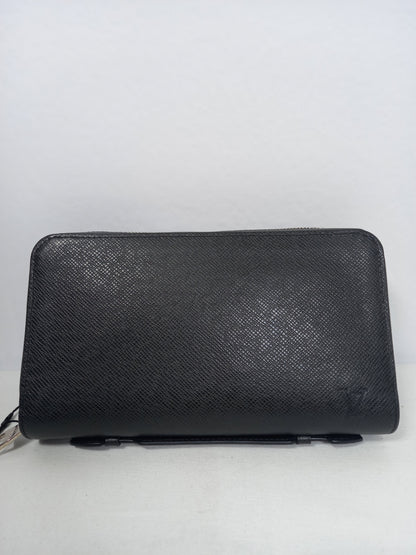 M0804P80 Louis Vuitton Taiga Pochette Baikal Clutch (JP)