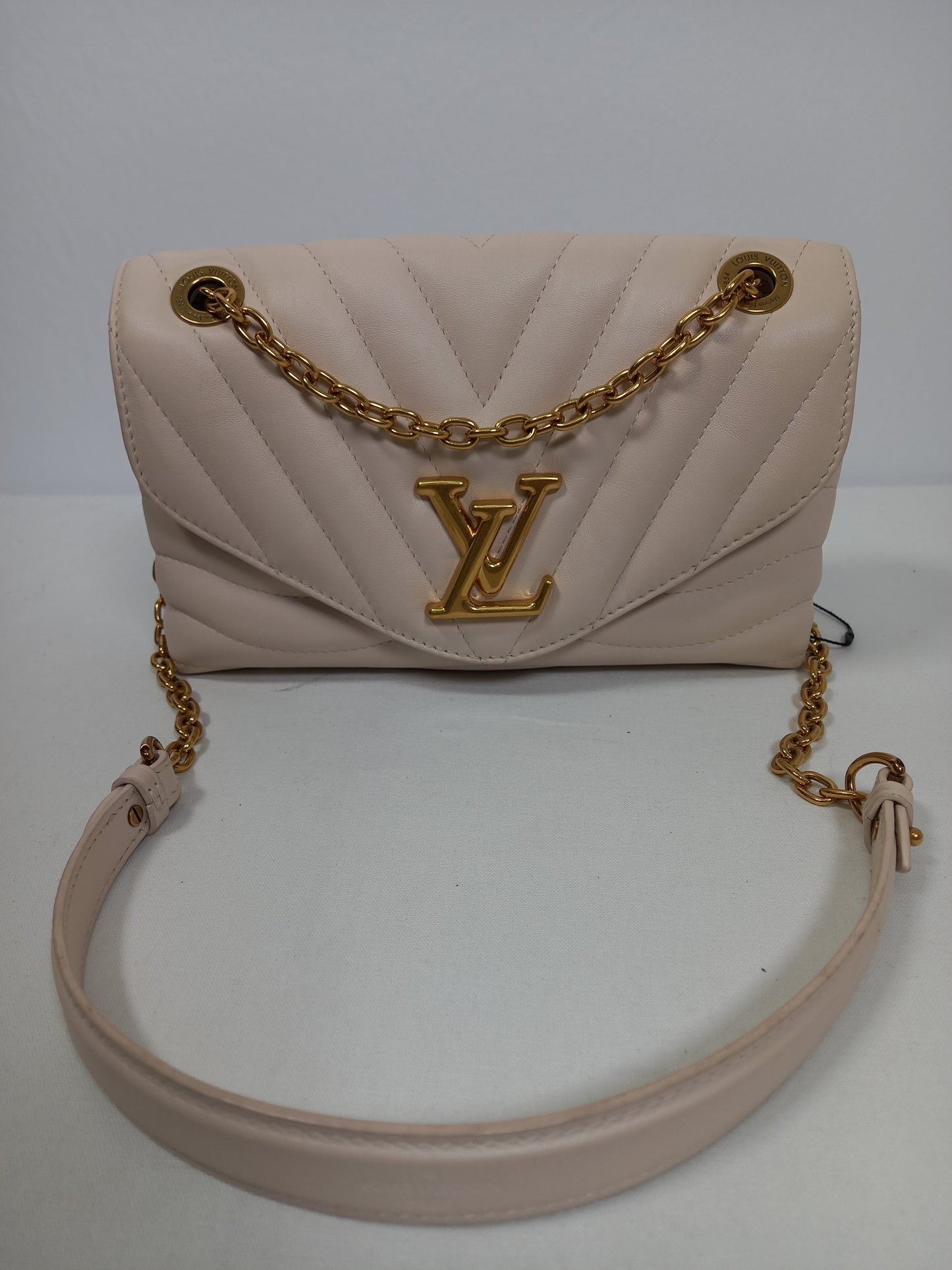 M0804P83 Louis Vuitton New Wave Chain Bag MM (JP)