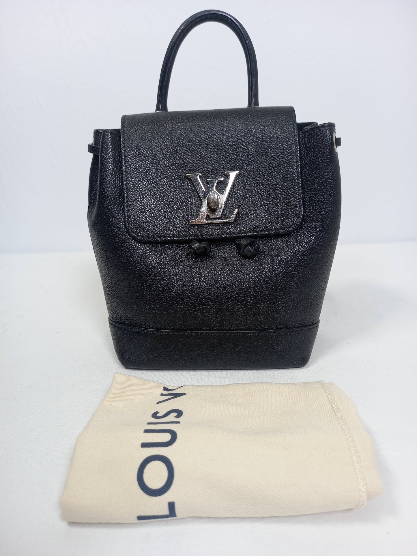 M0804P13 Louis Vuitton Calfskin Lockme Backpack Black (JP)