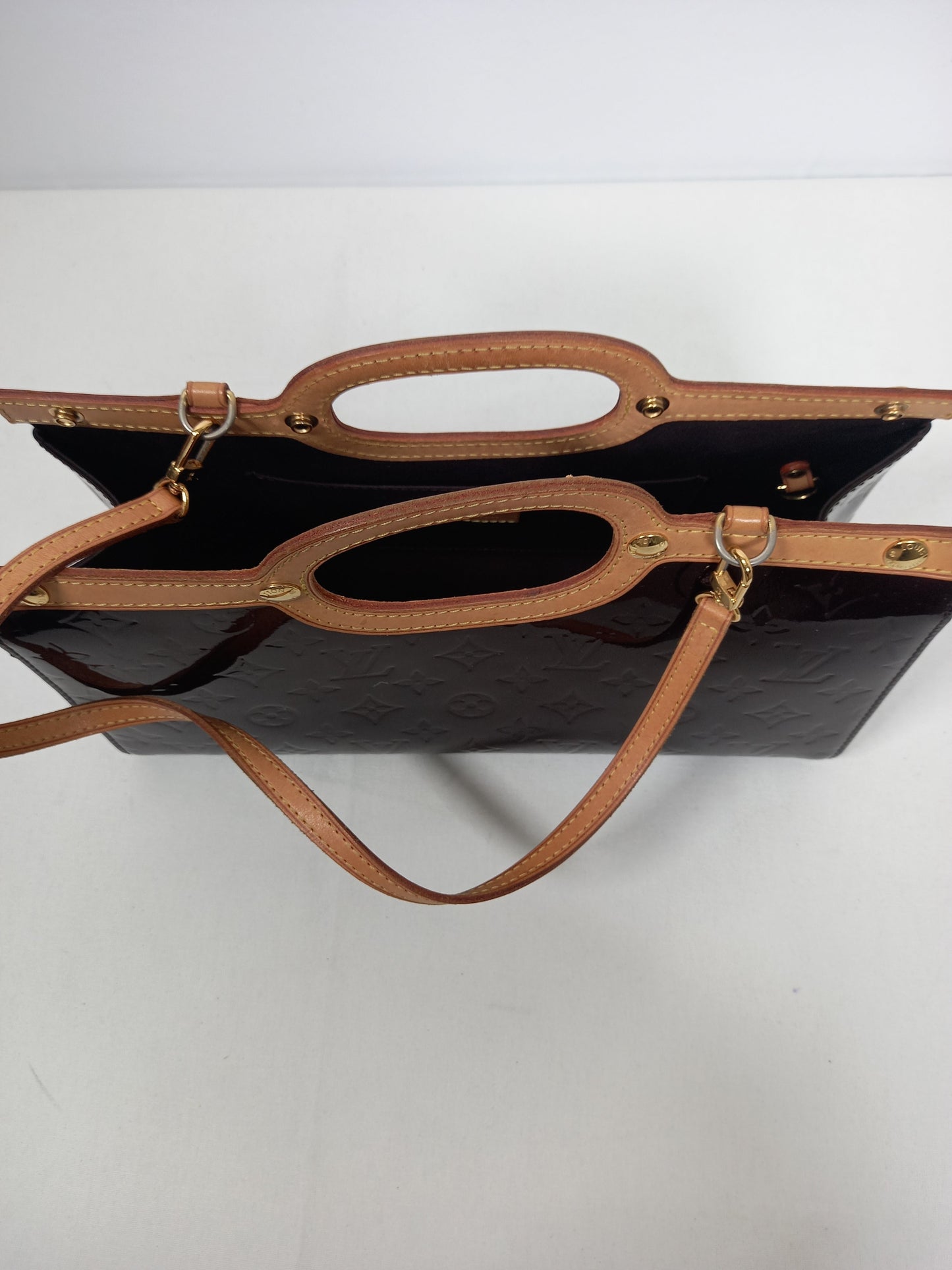 M0804P25 Louis Vuitton Vernis Roxbury Drive Amarante (JP)