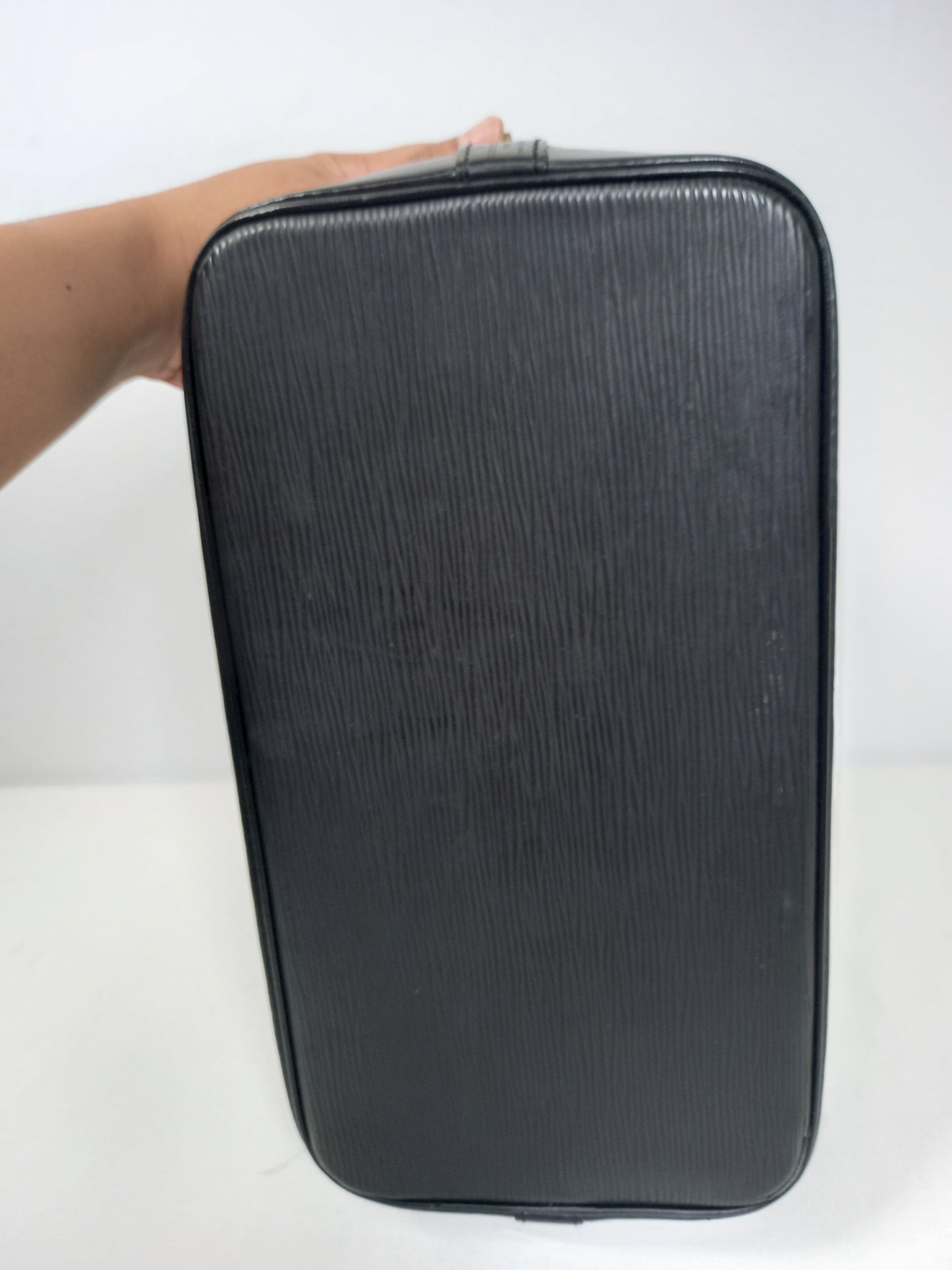 M0804P29 Louis Vuitton Black Epi Leather Alma PM (JP)