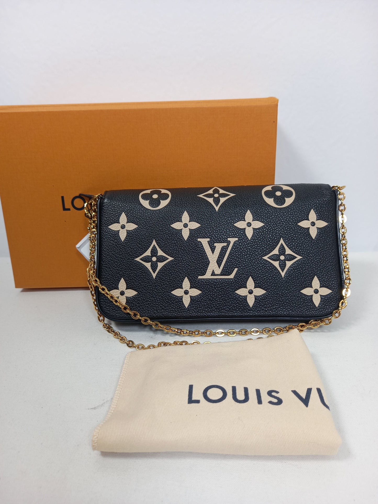 M0804P42 Louis Vuitton Bicolor Monogram Empreinte Pochette Felicie (JP)