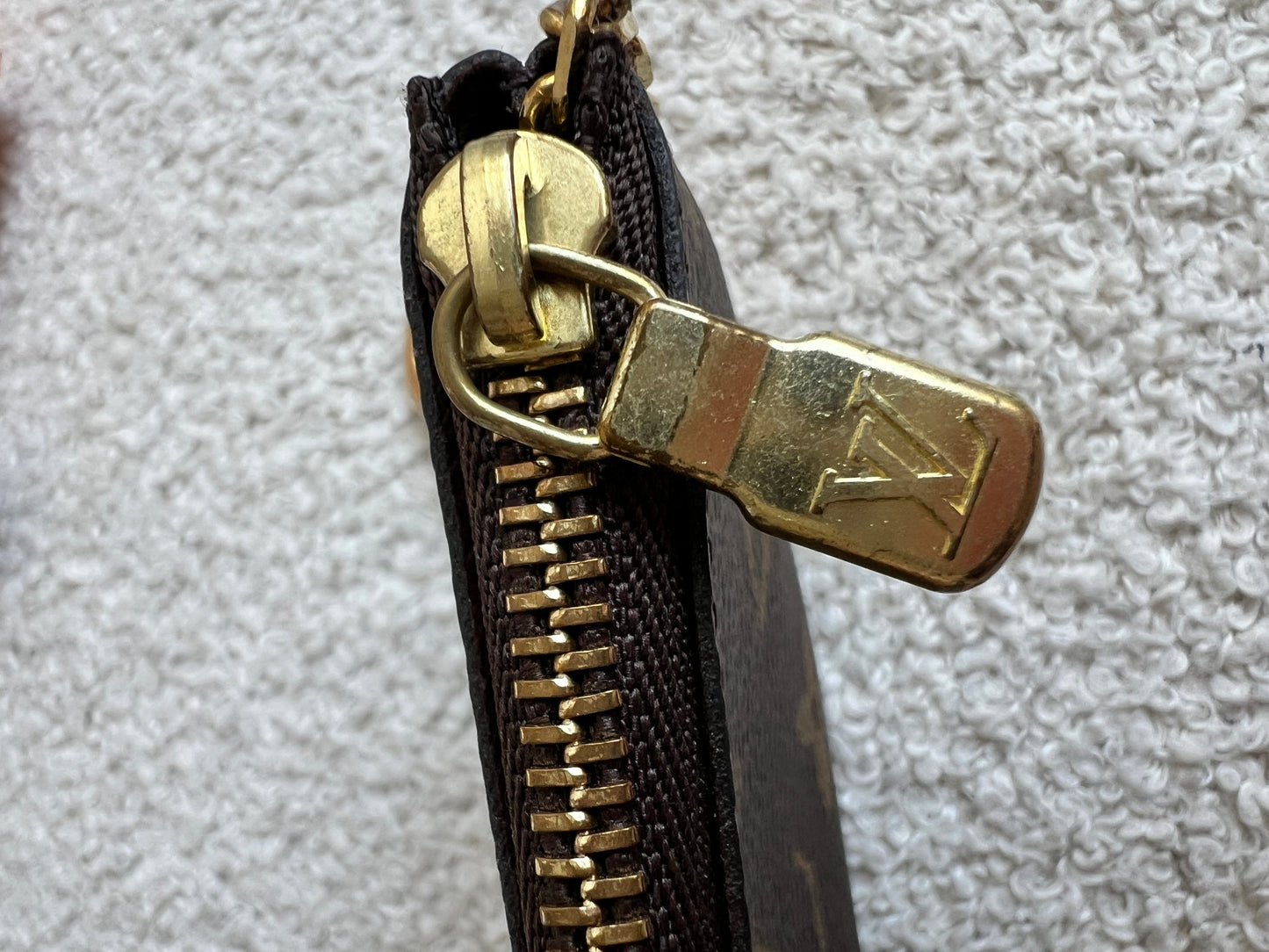 Louis Vuitton Key Pouch Monogram (RRP £245)