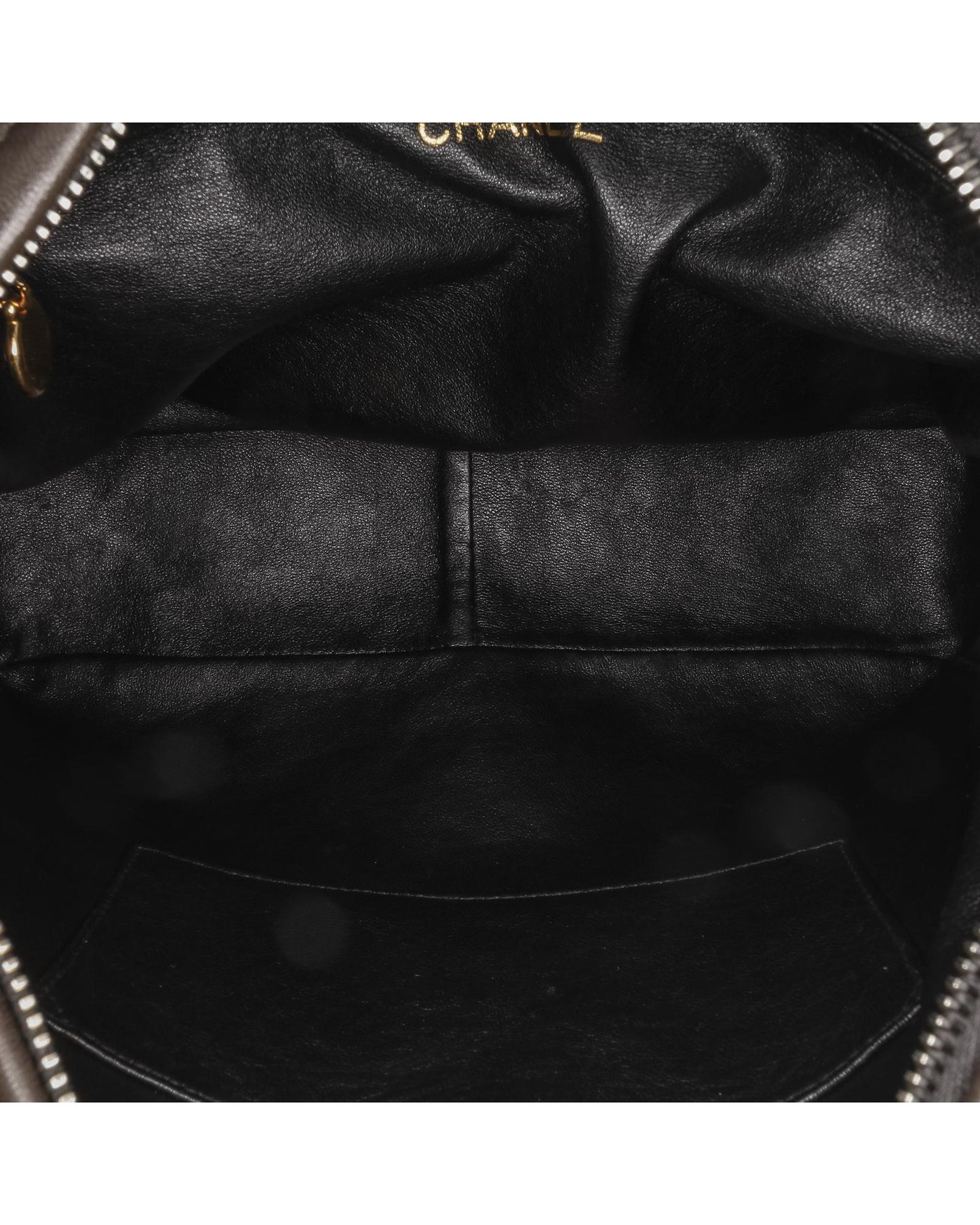 Chevron Lambskin Tassel Crossbody Bag with Quilted Leather and Zip Closure