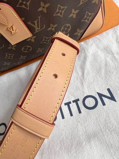 Louis Vuitton Odeon Monogram (RRP £1670)
