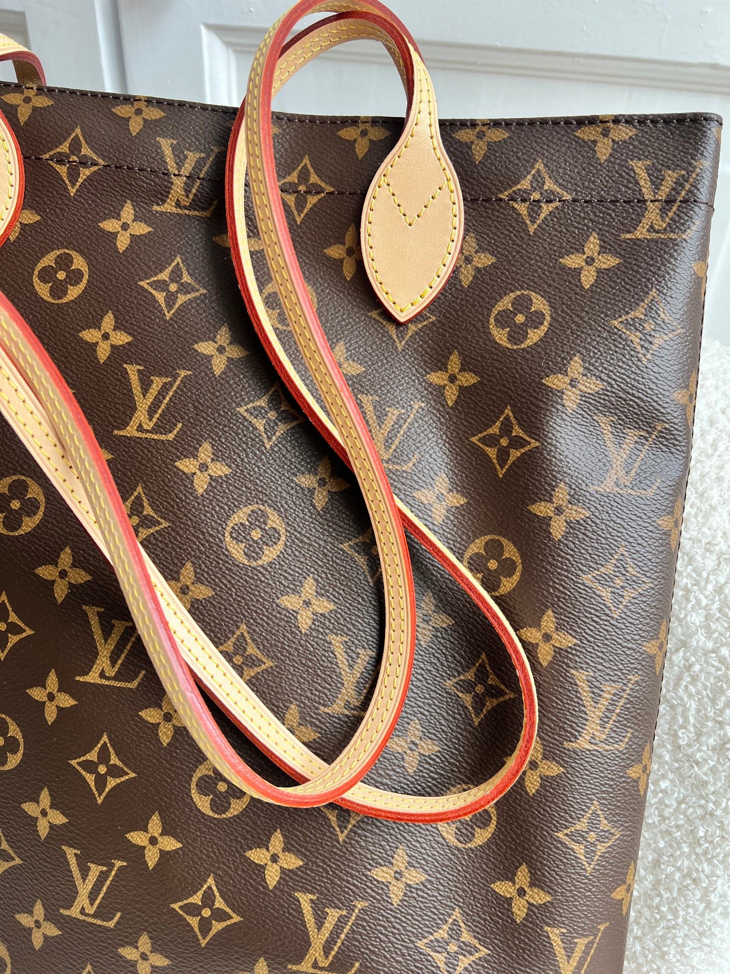 Louis Vuitton Carry It Tote