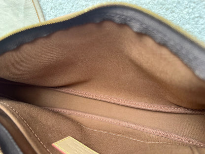 Louis Vuitton Multi Pochette Accessoires Khaki (RRP £2030)