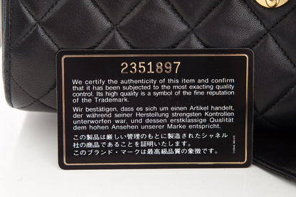 Chanel Vintage 1991 Black Quilted Lambskin Flap Crossbody Handbag with Gold Hardware