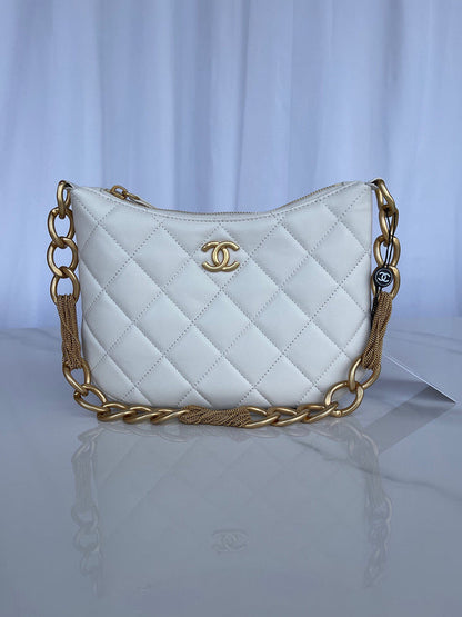 Chanel Luxury Handbag Style 366