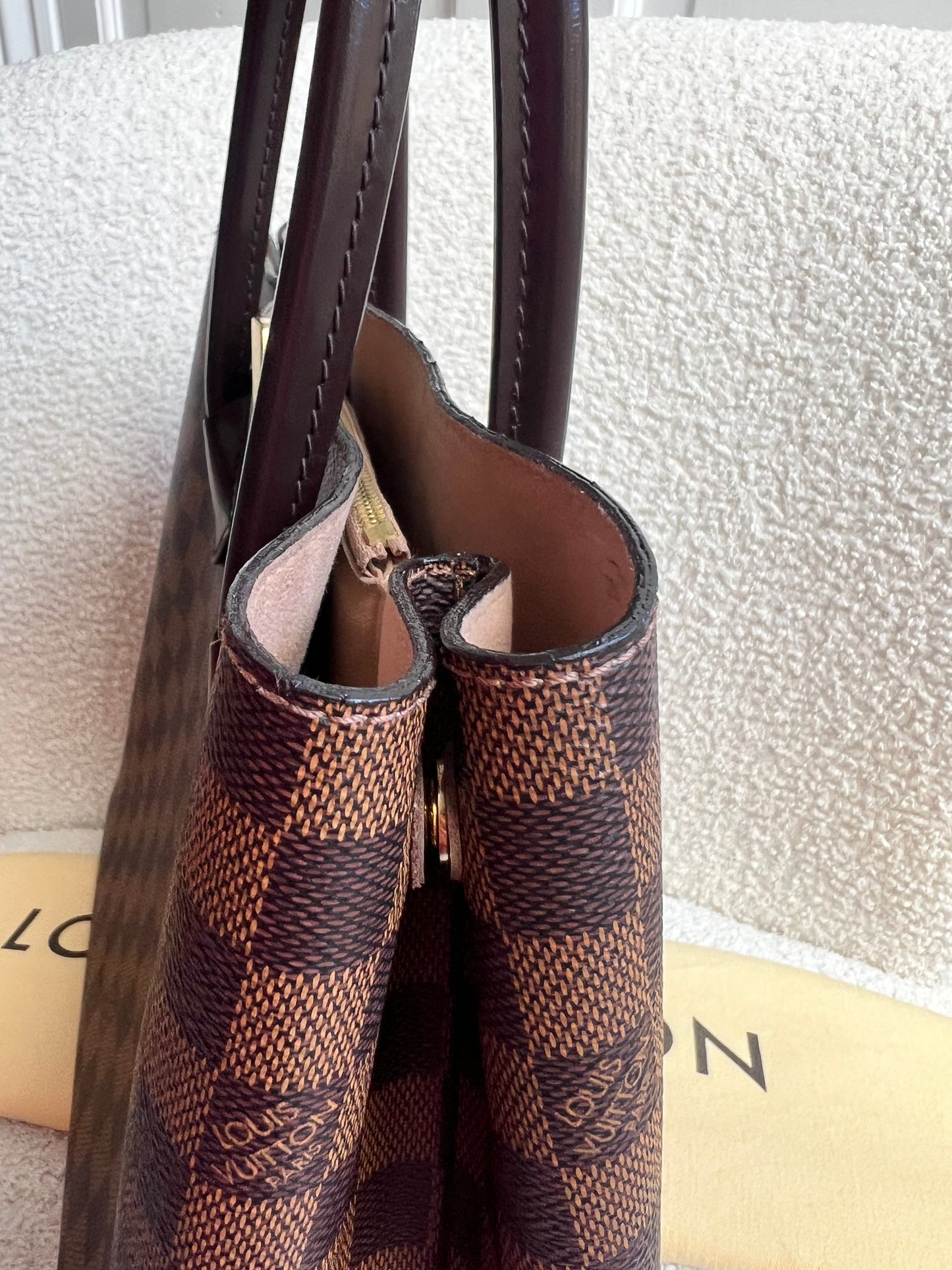 Louis Vuitton Kensington Tote Damier Ebene