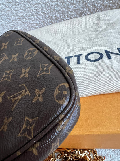 Louis Vuitton Multi Pochette Accessoires Rose Chiaro (RRP £2030)