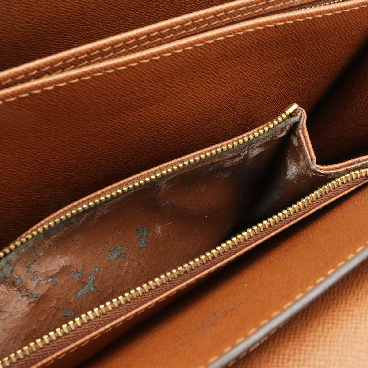 Louis Vuitton Monogram Courcel Crossbody Bag M51375