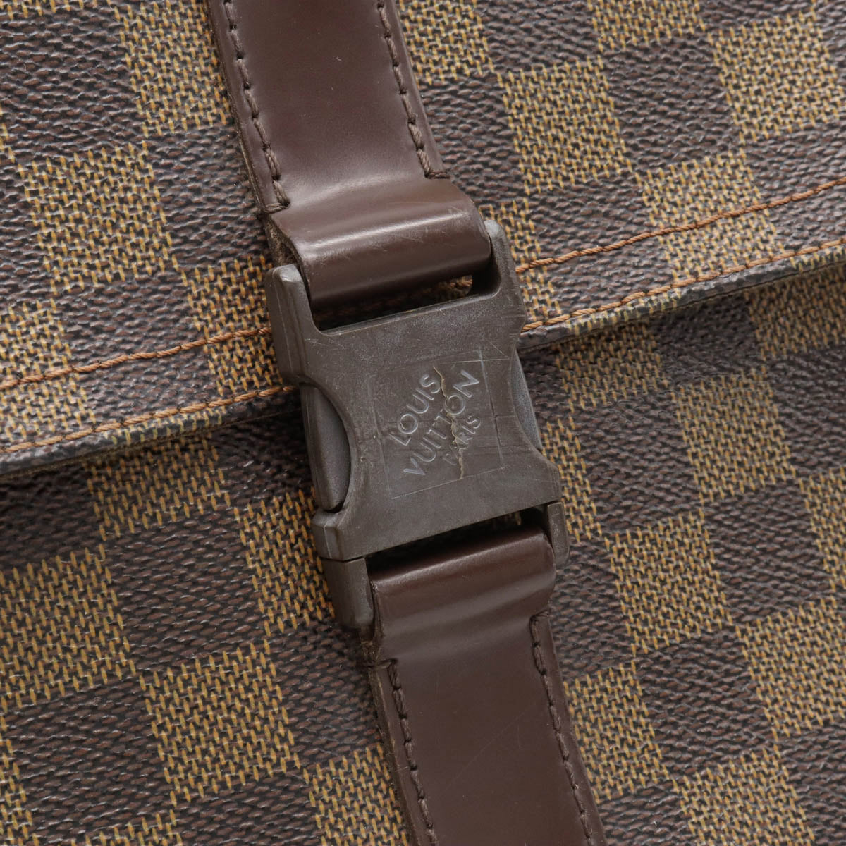 Louis Vuitton Damier Melville Crossbody Bag N51127