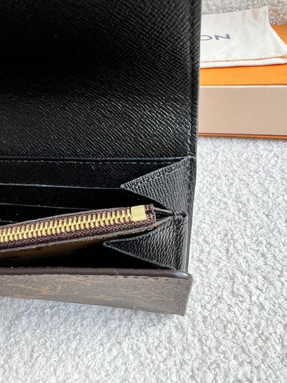 Louis Vuitton Sarah Wallet in reverse Monogram and Brown (RRP £550)