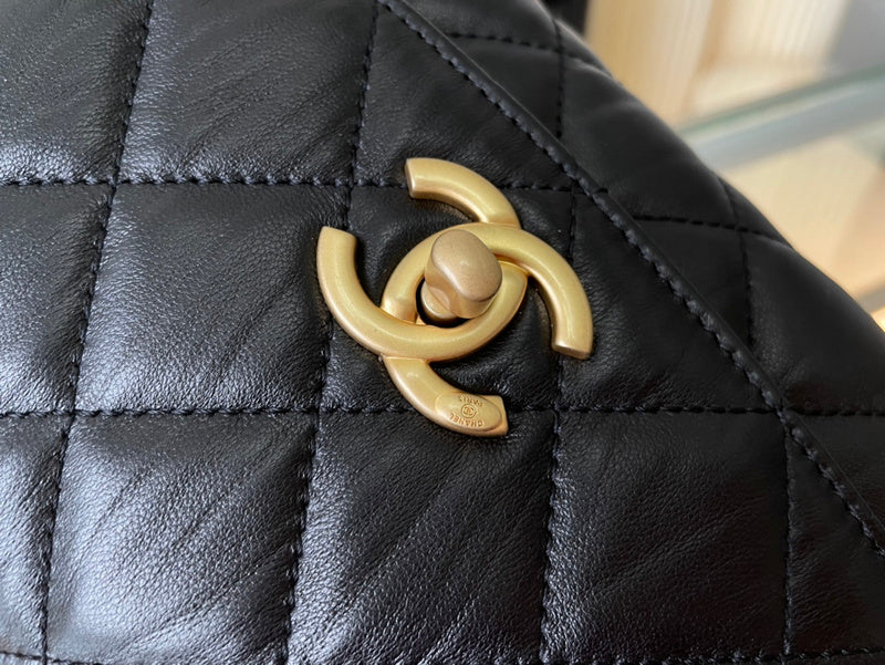 Chanel Luxury Handbag Style 623