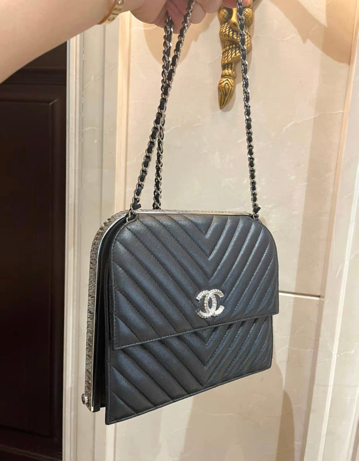 Chanel Luxury Leather Black Clutch Style 7
