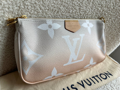 Louis Vuitton Multi Pochette Accessoires Summer By the Pool Limited Edition