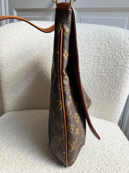 Louis Vuitton Musette Salsa GM