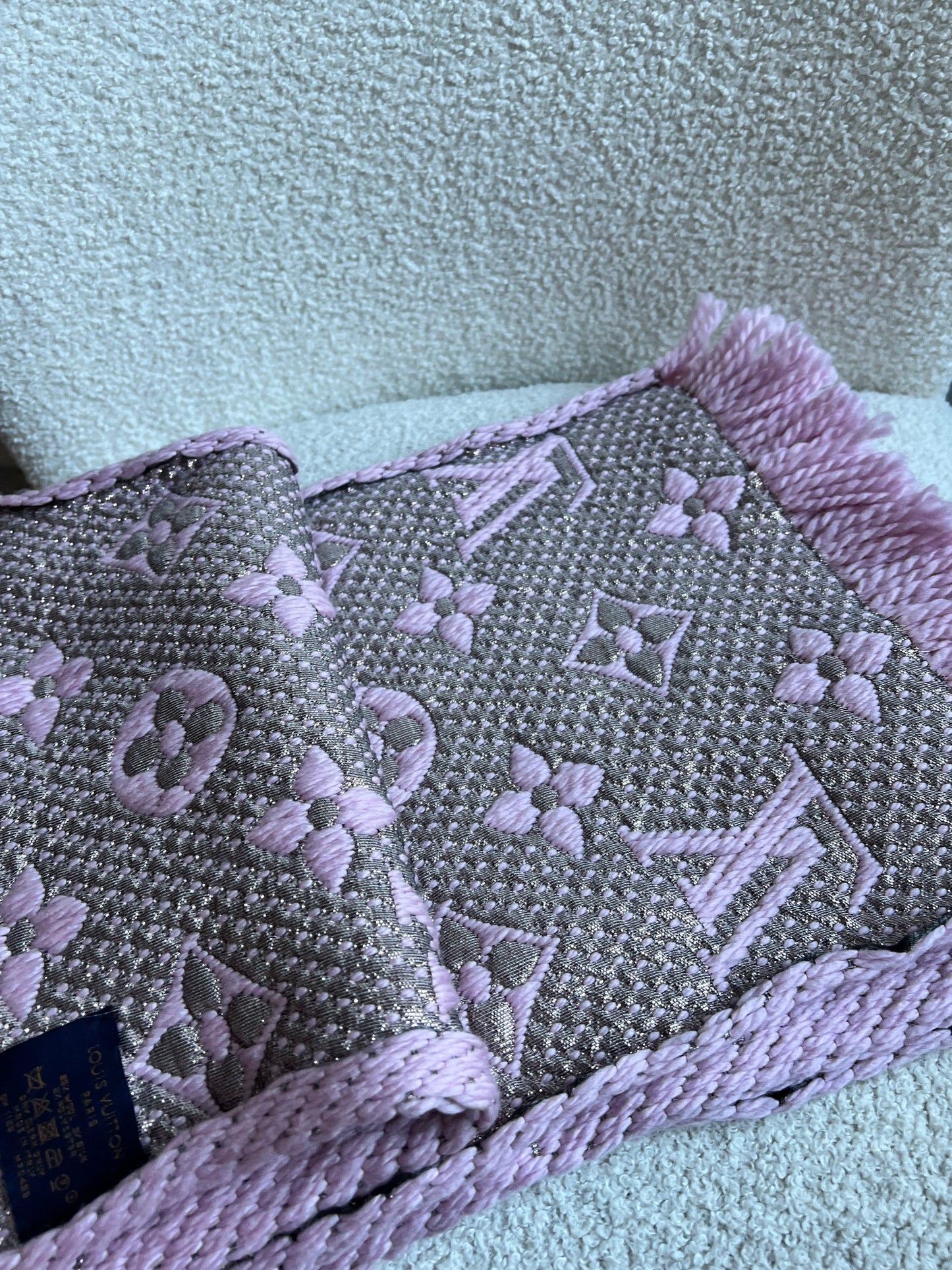 Louis Vuitton Logomania Scarf in Pink