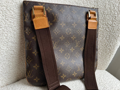 Louis Vuitton Bosphore Messenger Monogram
